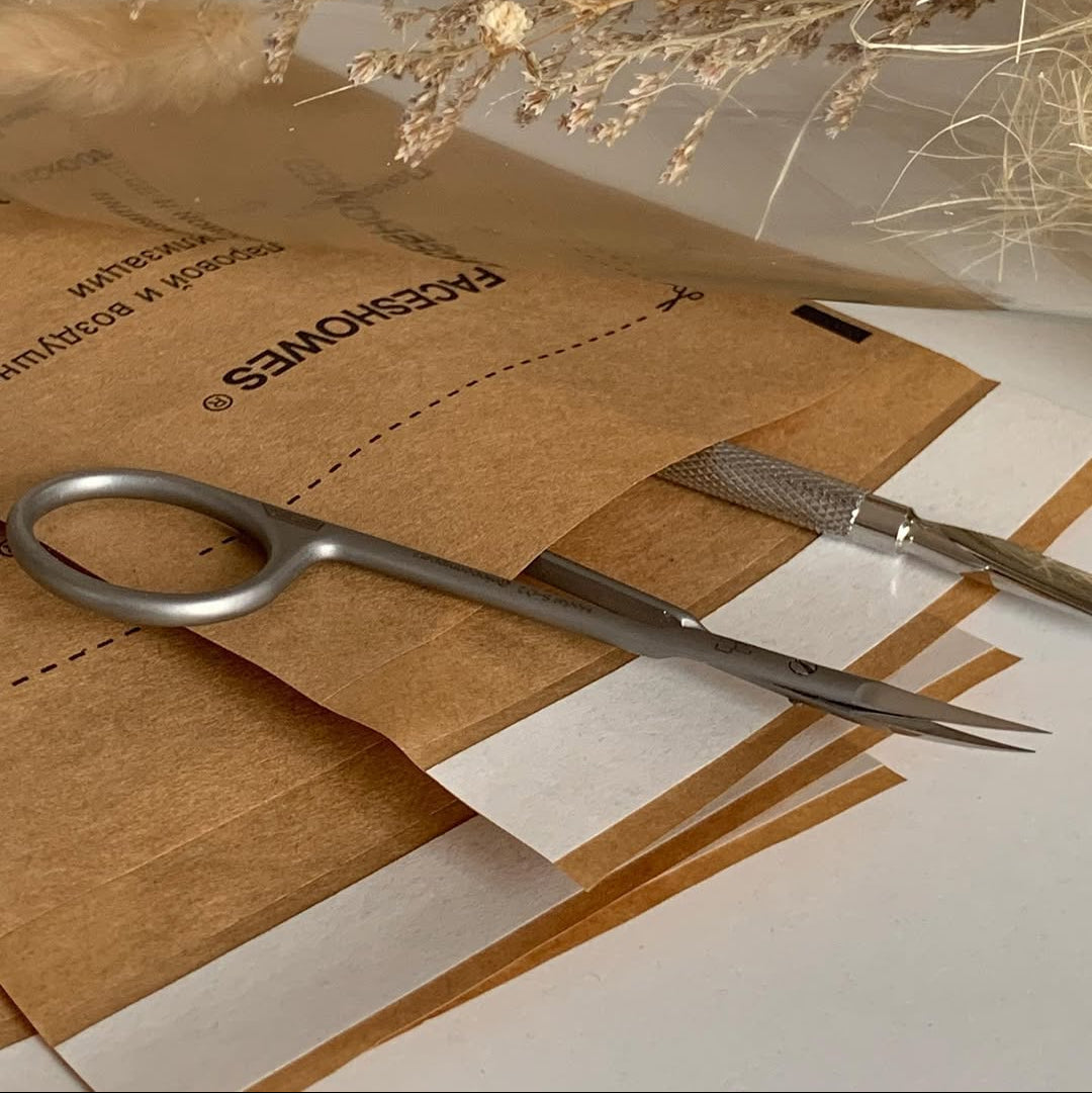 KRAFT POCHETTES DE STÉRILISATION AUTO ADHÉSIVES