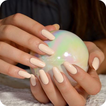 Poetic Hues REF 1007