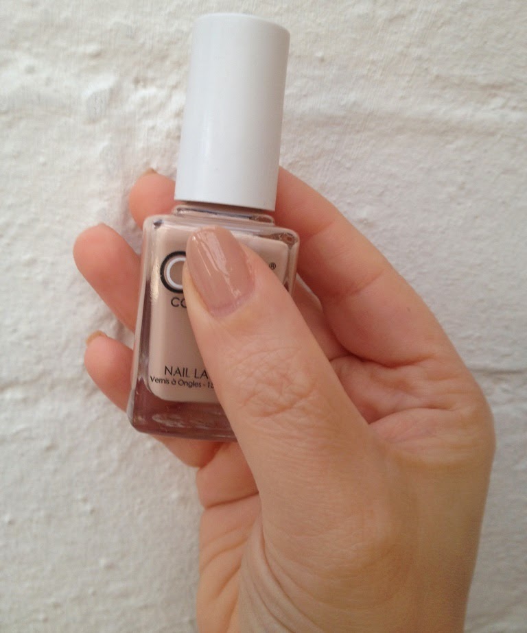 Barely There REF 1066